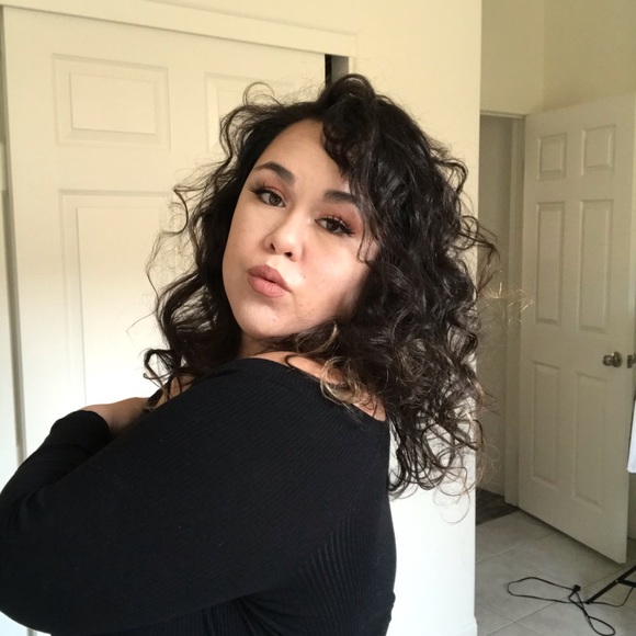 Meet your Posher, Samantha - Picture 1 of 1